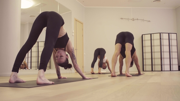 Shoulder-pressing Pose on Yoga Class