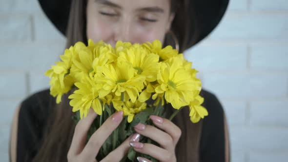Teen in flowers. 