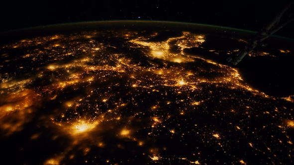 Planet Earth Seen From the ISS alt