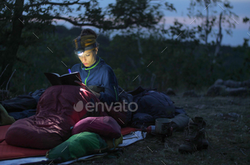 l at night while wildcamping, strong light from headlamp