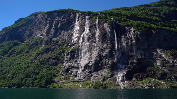 Waterfall Seven Sisters.