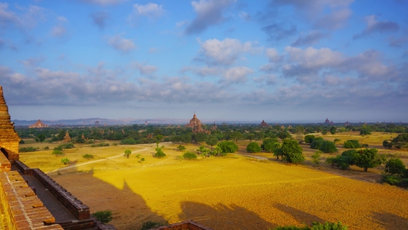 Landscape with Temples in Bagan, Myanmar alt