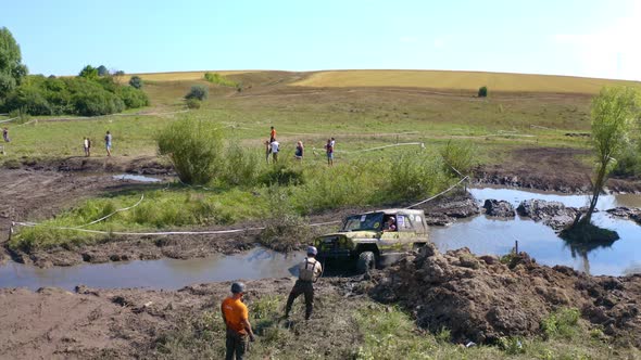 Mud Race Off Road