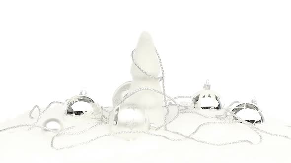 Looping Silver and White Christmas Decoration