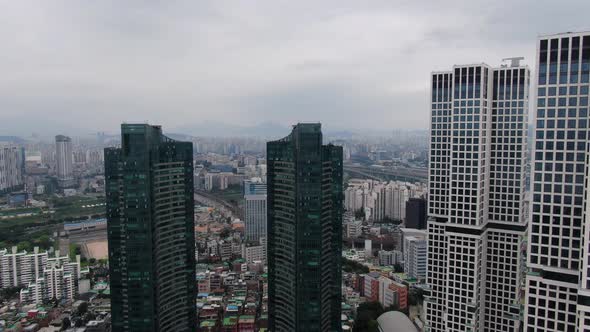 City Seongsu Dong Skyscrapers Closeup