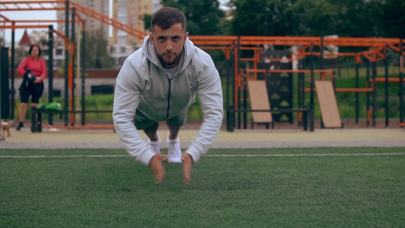 Man Is Clapping Between Push-ups