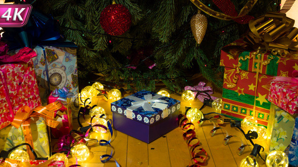 Christmas Gifts Under The Tree alt