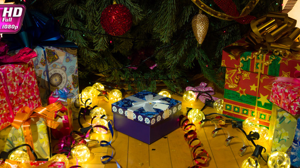 Christmas Gifts Under The Tree alt