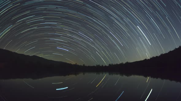 The southern star trail is very beautiful