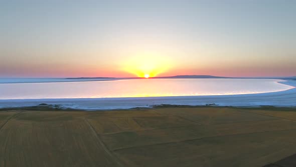 Sunrise On The Calm And Calm Lake