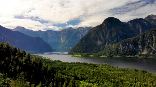 Drone Video of the Hallstättersee in Upper Austria