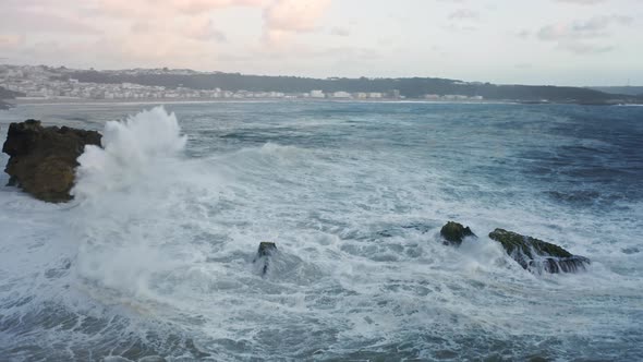 Picturesque Seascape for Inspiring Background