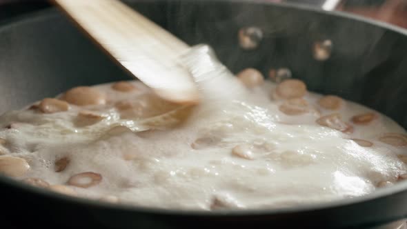 Cooking Mushrooms with Cream