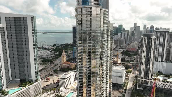 Aerial Tilt Down Paramount Miami Worldcenter Highrise Tower