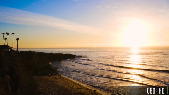 Golden Hour Coastal Sunset at Sunset Cliffs in San Diego, California