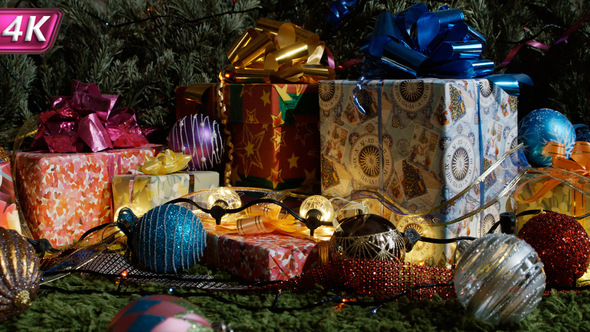 Holiday Is Coming alt