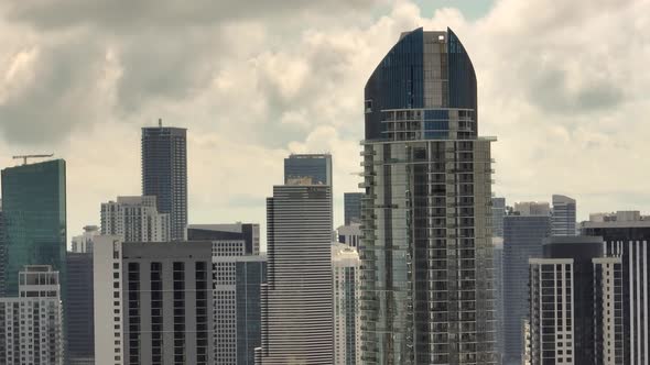 Aerial Video Paramount Miami Worldcenter Tower 4k