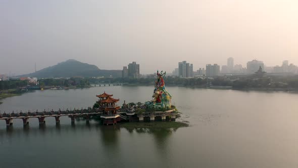 bridge of Zuoying Yuandi Temple