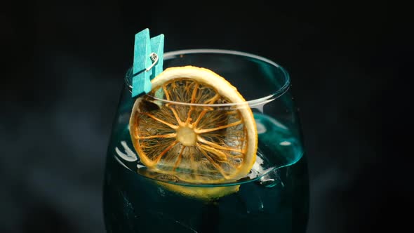 Alcoholic Drink With Lemon