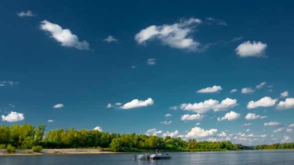 Sunny day on the River Vistula.