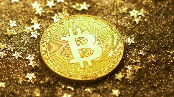 Macro Light Reflection on Bitcoin Model Belonging to Currency