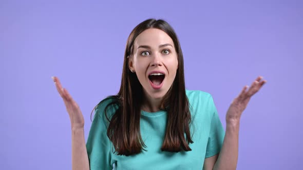 Woman is Very Glad She Screaming WOW Loud