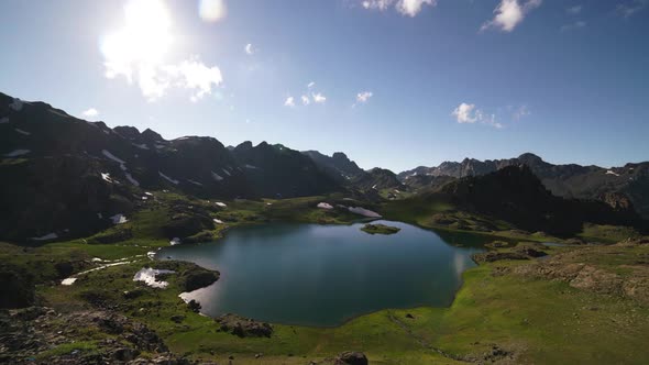 8K High Altitude Mountain Lake