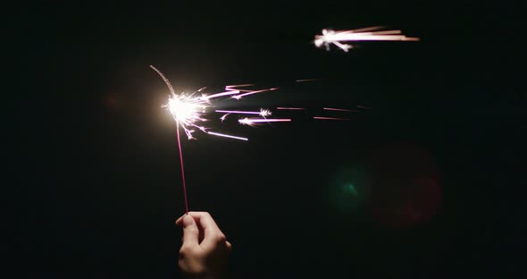 Burning of sparkler