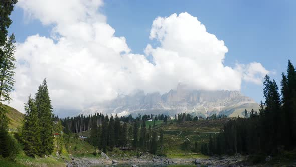 Reveal shot of Lago di Carezza.