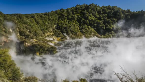 New Zealand geothermal hot lake