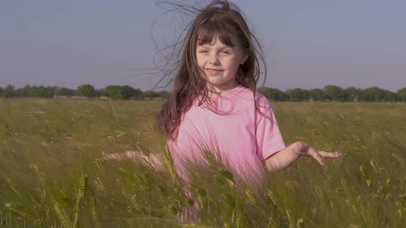 Child in ripe golden rye.