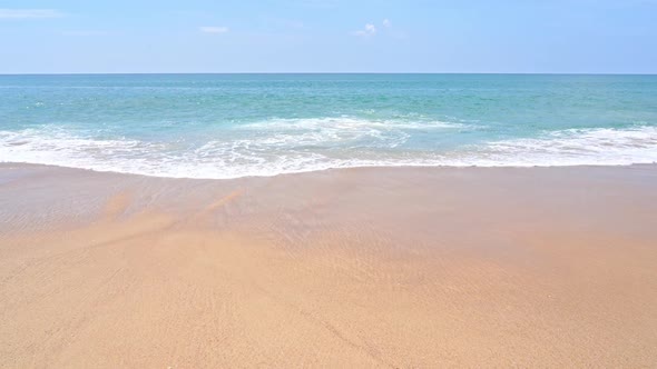 Beautiful tropical beach sea ocean with blue sky and white cloud