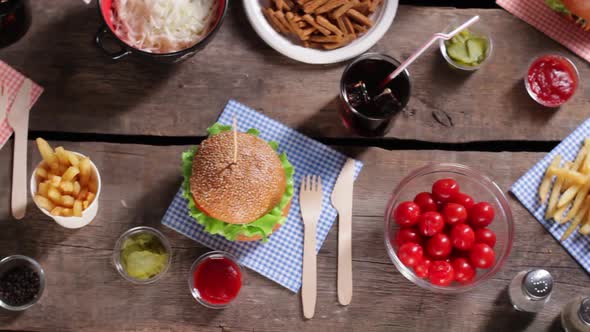 Potato Chips with Fresh Burgers.