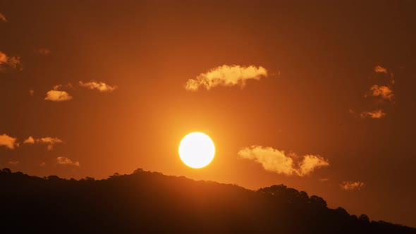 Beautiful Clear Big Sun at Sunrise or Sunset, cloud and sky nature landscape scence.