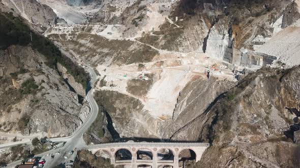 Carrara Marble Mountains