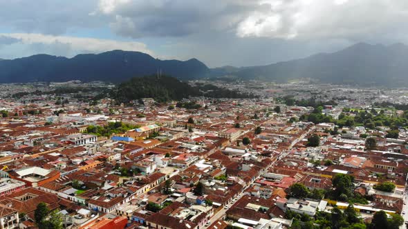 4k Drone decent over San Cristobal de las Casas, Chiapas