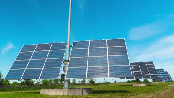 Solar panels follow the sun, time-lapse