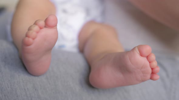 A close up of a baby feet