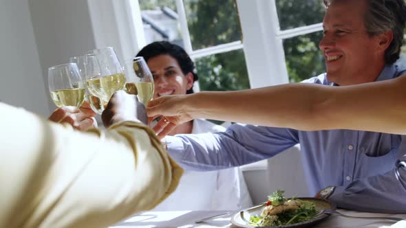 Friends toasting glasses of champagne