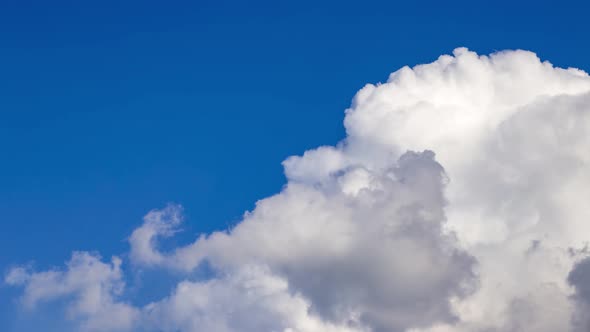 4K Timelapse: Big Clouds 06, Parma, Italy