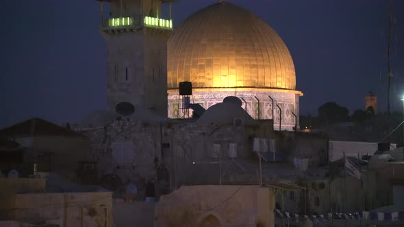 Tilt up of the Dome of the Rock at night