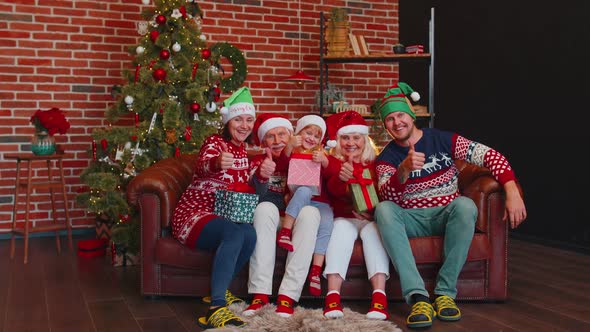 Multigenerational Family Taking Selfie Photo on Timer Mobile Phone at Decorated Christmas Home