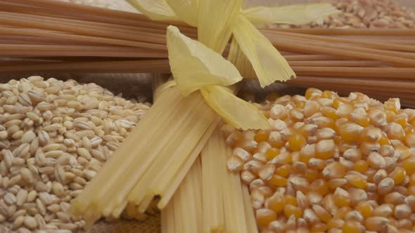 Mixed cereals spelt, corn, barley, rice and integral wholemeal spaghetti pasta.