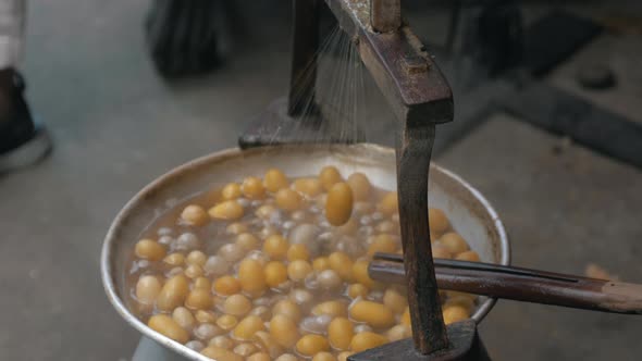 Thailand Silk Industry - Silk making