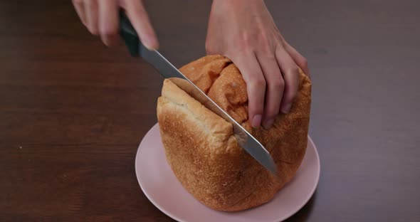 Cut white bread at home