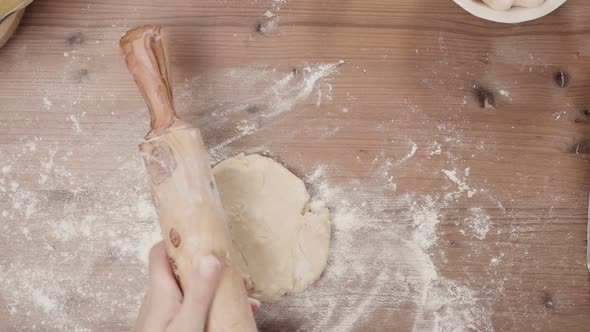 Step by step. Rolling out dough for pie crust.