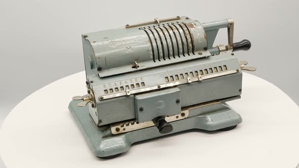 Old Soviet Mechanical Calculator Adding Machine 