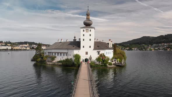 Scenic View on Gmunden Schloss Ort