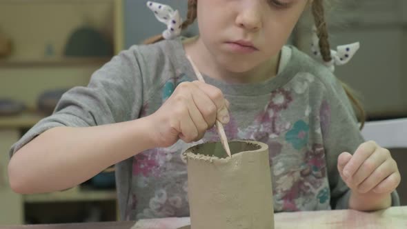 Children's Master Class in Clay Modeling. Ceramic Workshop