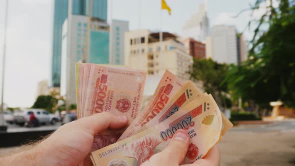 Man Recounts Vietnamese Money